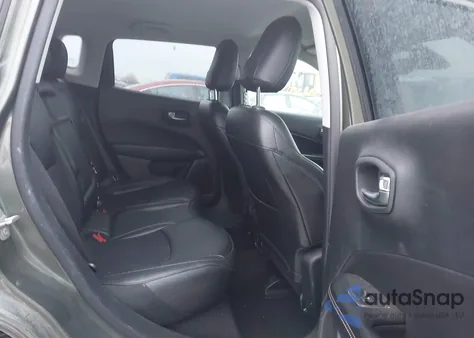 2019 Jeep Compass Latitude 4X4 from USA, damaged, VIN 3C4NJDBB3KT711982